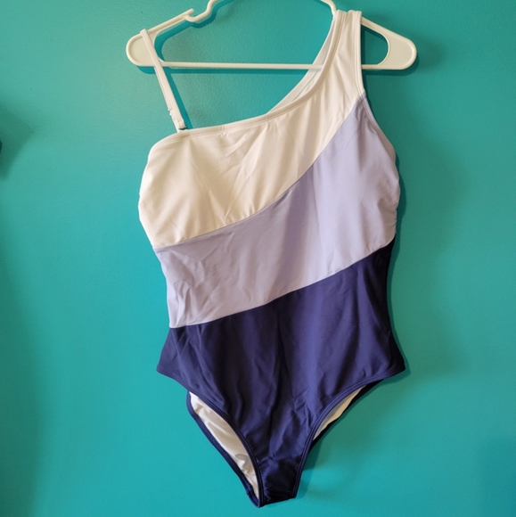 Cupshe Swim Nwt Cupshe Large One Shoulder Onepiece Swimsuit Poshmark